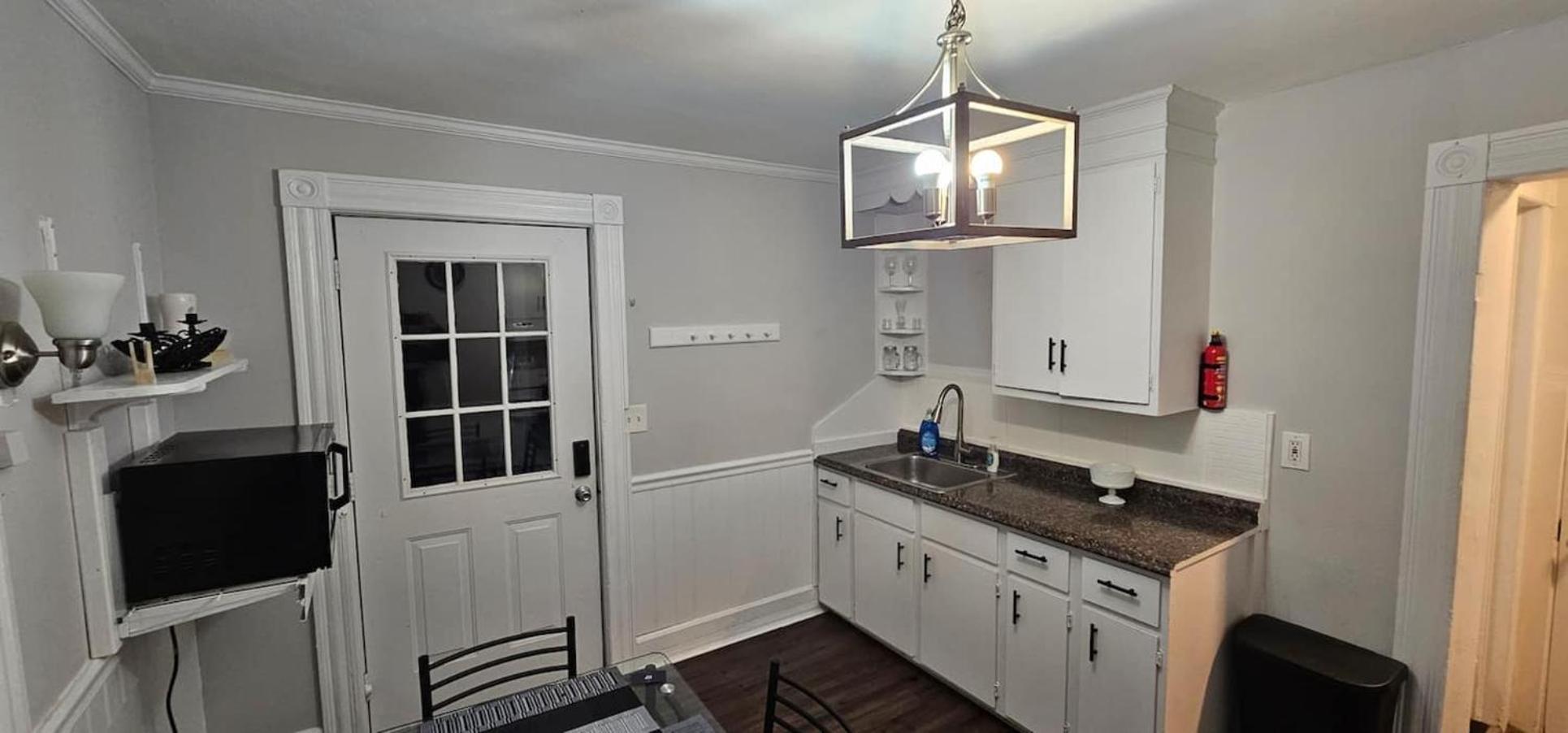 Private Apt In Middletown-Wesleyan Bagian luar foto